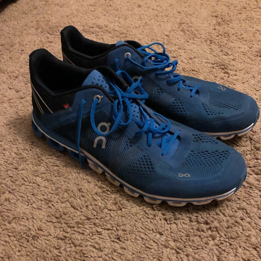 On-Running men’s shoes